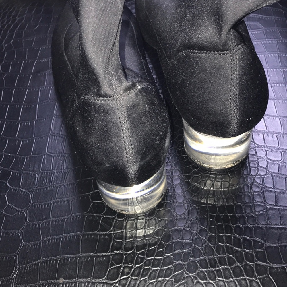 Shoes - Picture 4 of 4